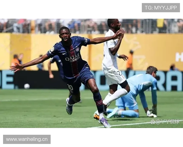 巴黎圣日耳曼强强对话表现越发被动，阶段性问题是否逐渐显现影响球队稳定性